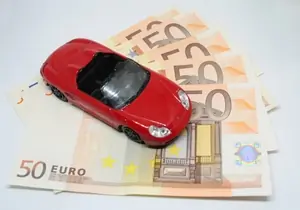 car on bank notes