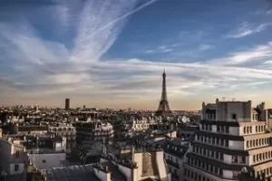 paris france where you can find cheap car hire options